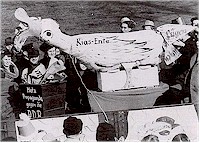 "Rias-Ente" am Rosenmontagszug 1954 in Leipzig