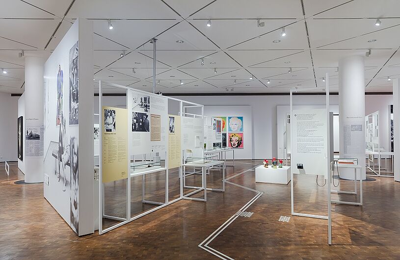 In the exhibition “documenta. Politics and Art” © DHM/David von Becker 