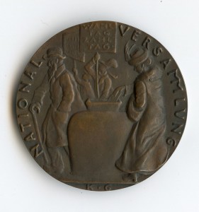„Wahltag ist Zahltag“, satirische Medaille auf die Wahlen zur Nationalversammlung am 19. Januar 1919, Entwurf Karl Goetz (1875-1950)