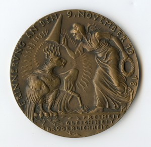 satirische Medaille auf die Sitzungen der Nationalversammlung 1919, Entwurf  Karl Goetz (1875-1950))