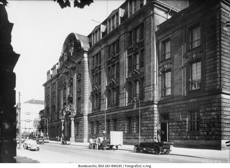 Prinz-Albrecht-Str. 8, ab 1936 Hauptsitz der Gestapo