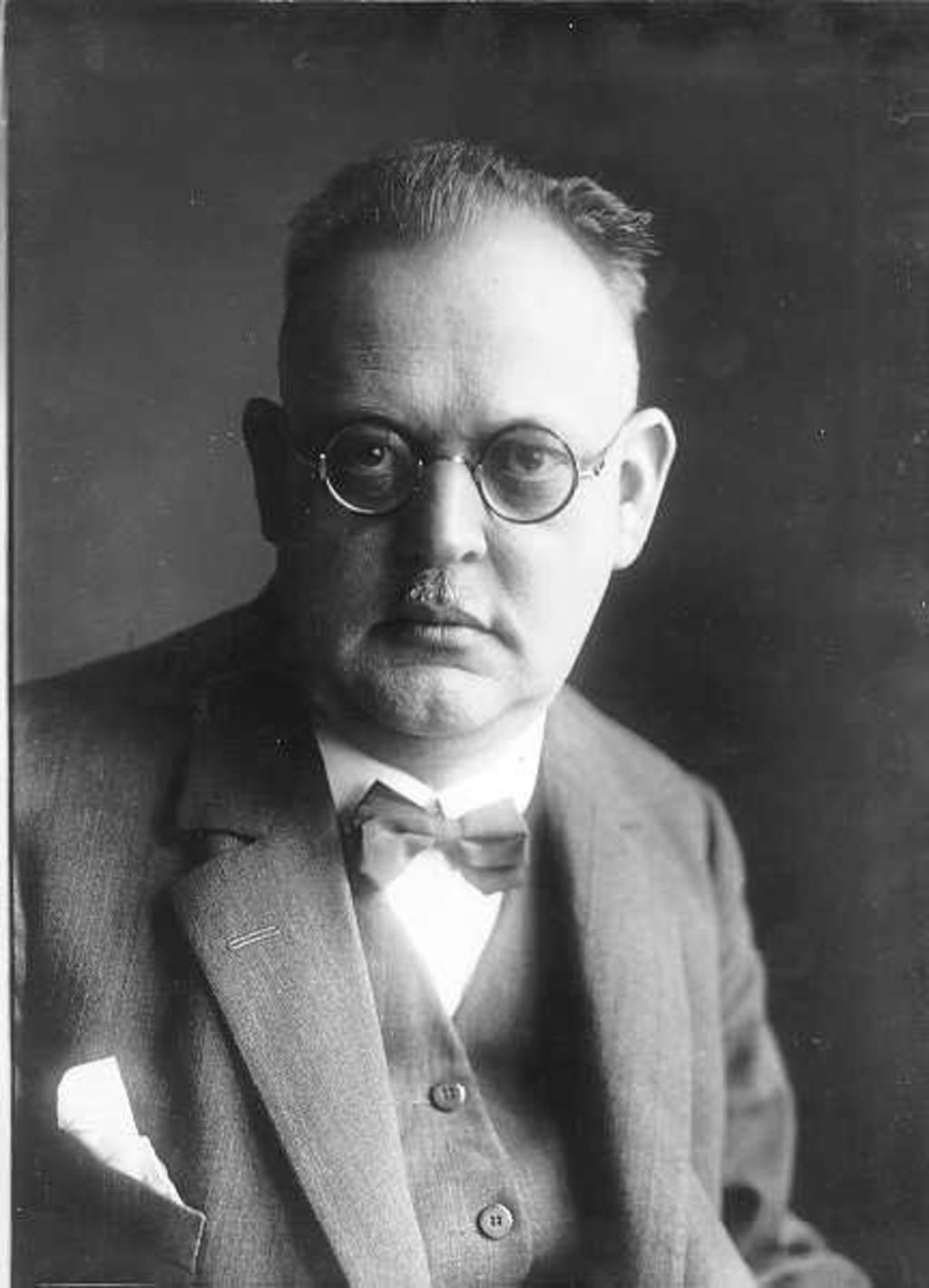 <b>Hermann Müller</b>, um 1920 - 96001752