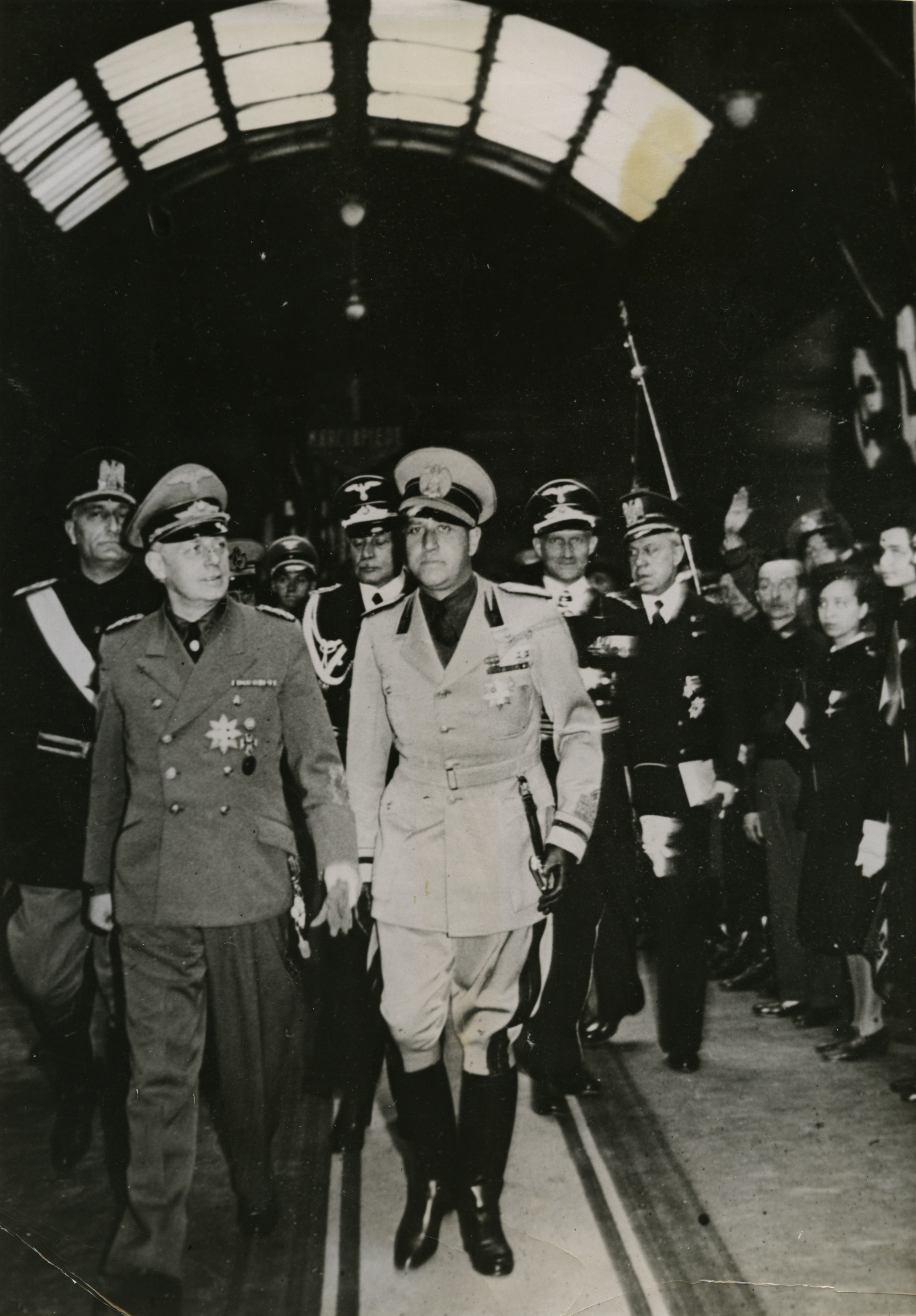Foto: Galeazzo Graf Ciano empfängt von Ribbentrop in Mailand