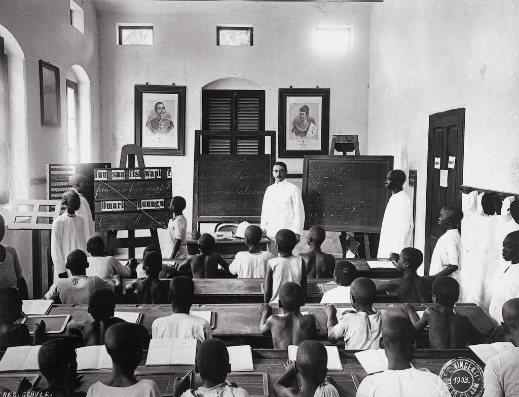 Foto: Schule in Dar-es-Salaam, 1903
