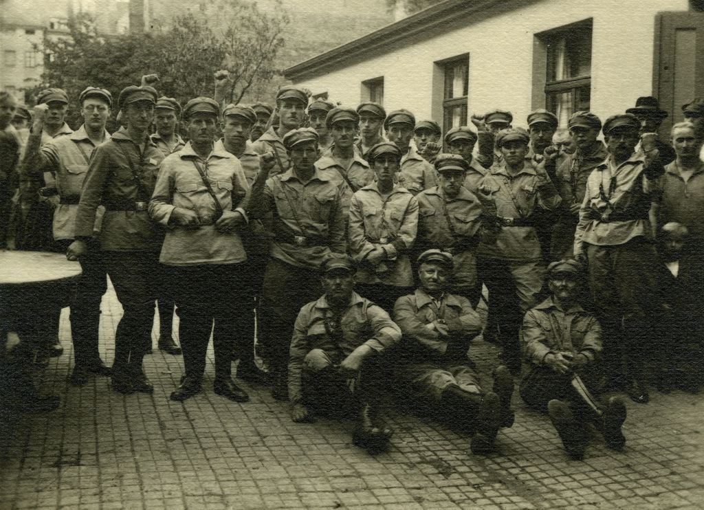 Foto: Gruppe des Roten Frontkämpferbundes, um 1928