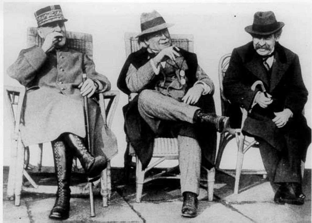 Foto: Foch, Ferdinand, David Lloyd George und Aristide Briand, 1921
