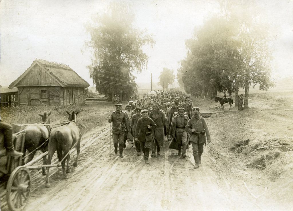 Foto: Kriegsgefangene bei Durchbruch Gorlice-Tarnów