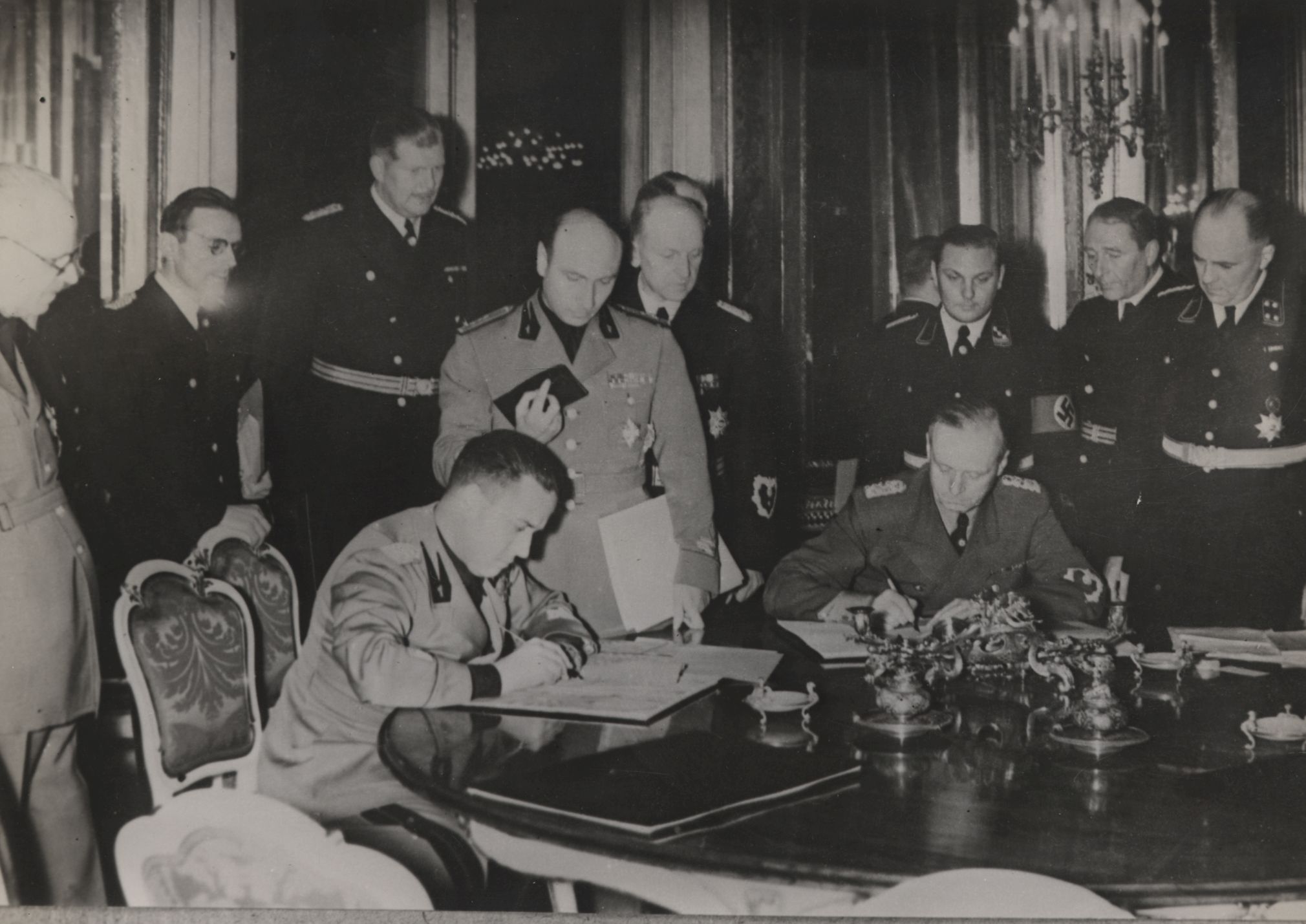 Foto: Erster Wiener Schiedsspruch, 1938