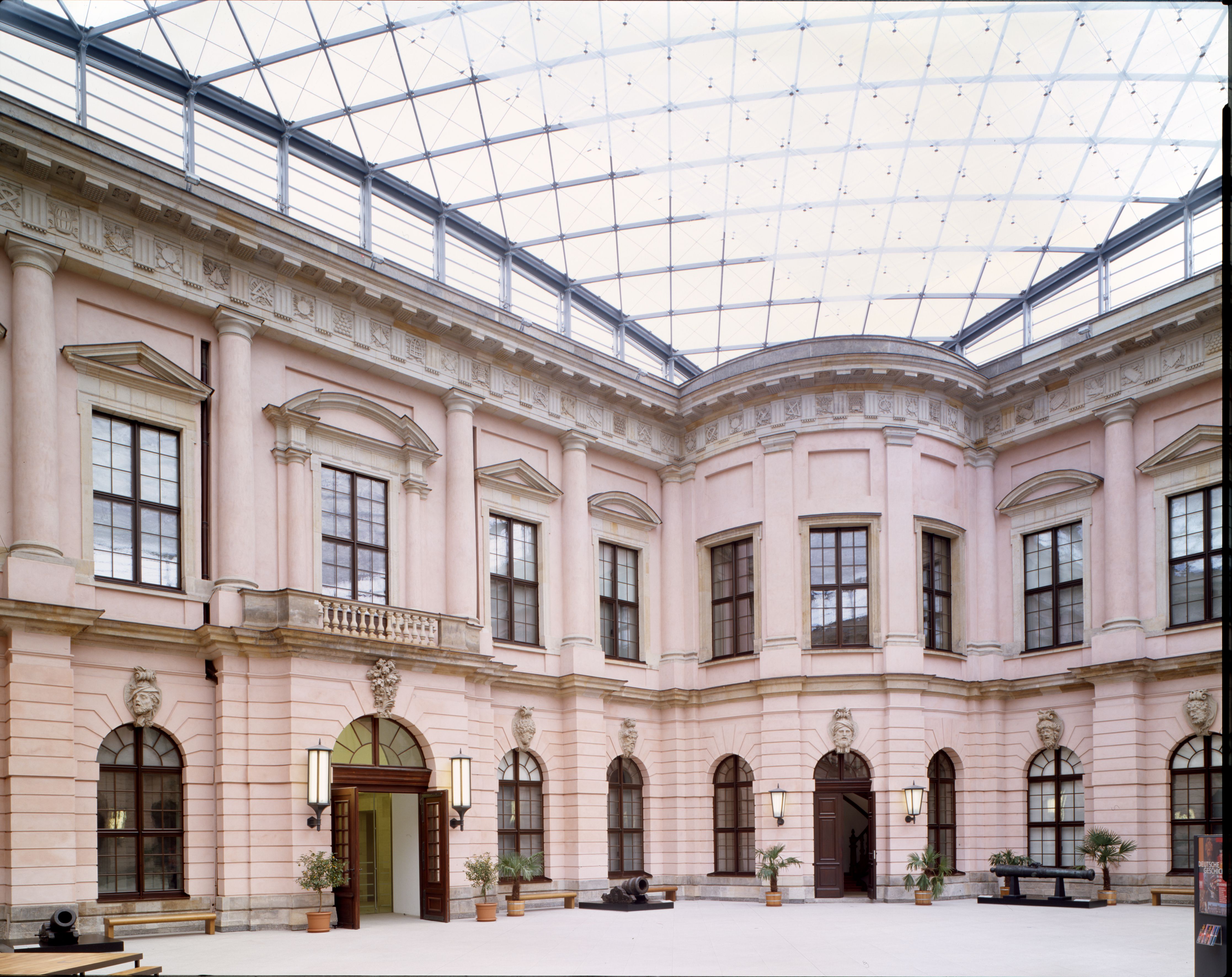 Fotografie: Blick in den Schlüterhof des Deutschen Historischen Museums, um 2006