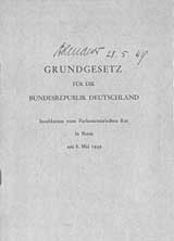 zum Grundgesetz der BRD, mit Adenauer's Unterschrift