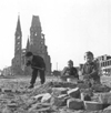 Hinter der Gedächtniskirche in Berlin