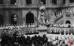 Wilhelm II. spricht zur Zweihundertjahrfeier des Knigreiches Preuen zu dem im Lichthof versammelten Offizierskorps, 18. Januar 1901, Fotografie, Berlin, DHM
