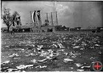 Nach der Kundgebung zum 1. Mai 1933 auf dem  Tempelhofer Feld, Berlin, 2.5.1933, BPK