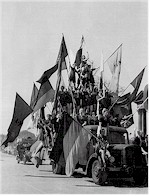 Fahnenträgerpyramide der FDJ, 1. Mai 1950