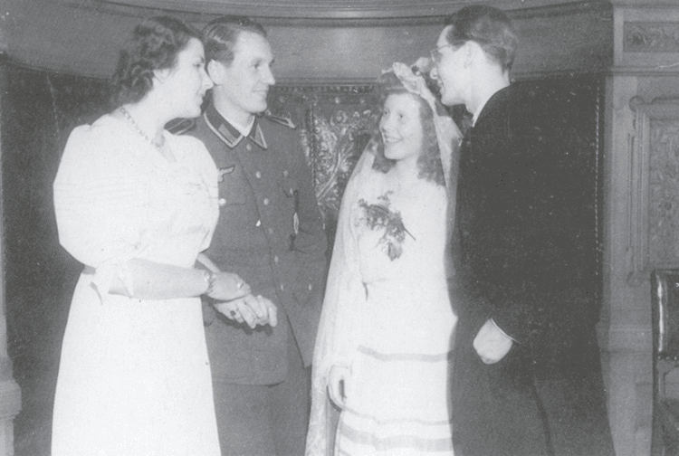 Nationalsozialismus Ehe und Familie Photographie eines Brautpaares