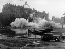 Teilsprengung des Berliner Stadtschlosses