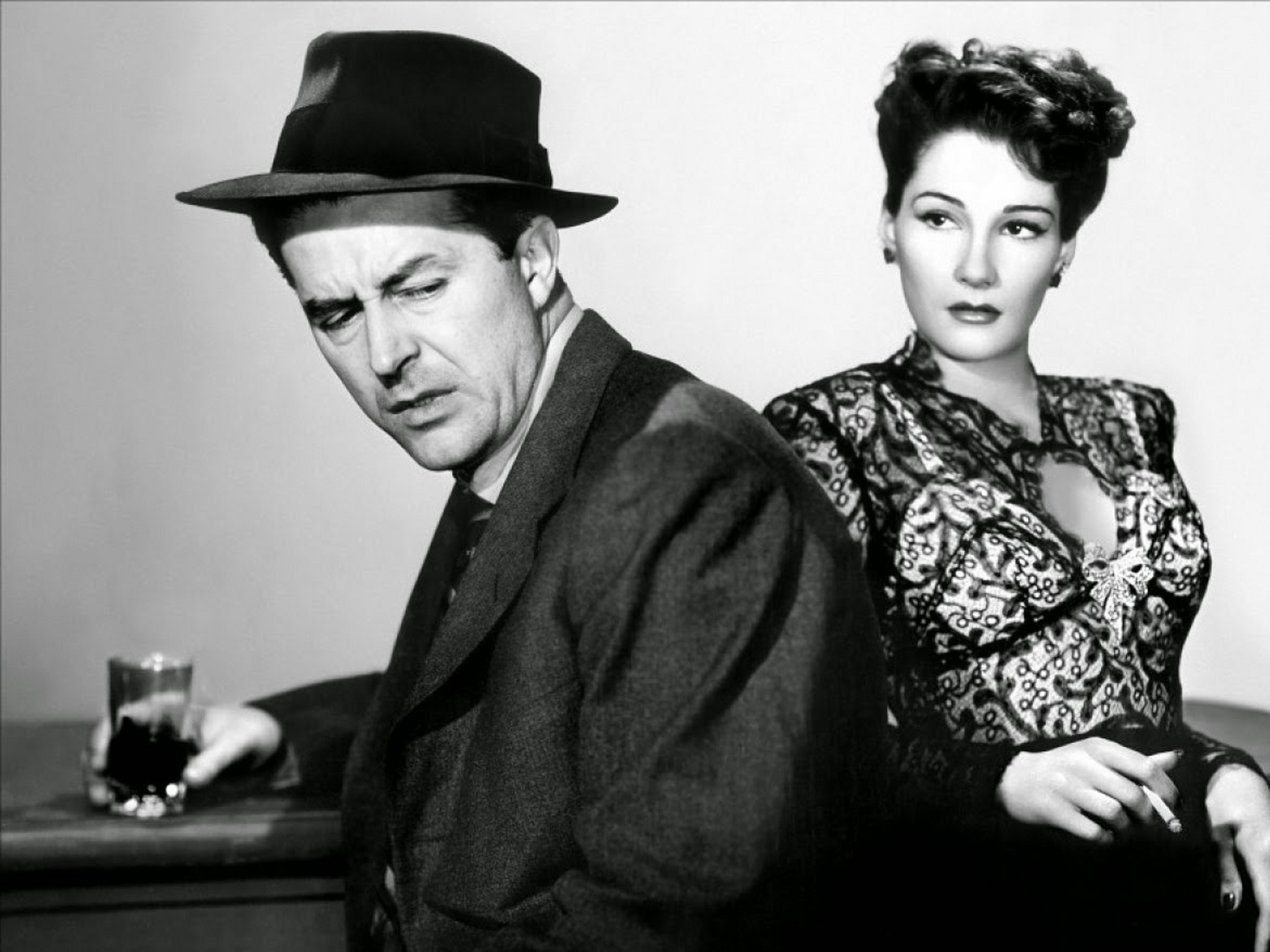 Clueless фильм. She can't take it retro. рэй милланд хичкок.