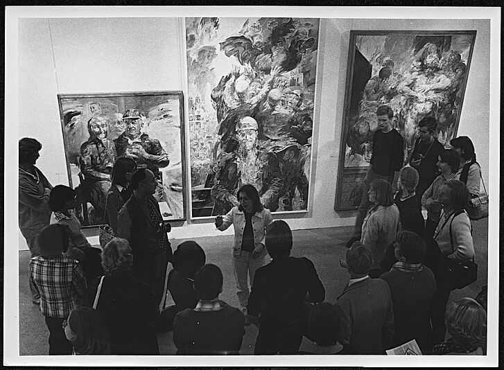 A guided tour of documenta 6 before the pantings My Parents (1974), The Victors (1972) and Sauna in Volgograd (1973) by Willi Sitte (1921-2013), Museum Fridericianum A guided tour of documenta 6 before the pantings My Parents (1974), The Victors (1972) and Sauna in Volgograd (1973) by Willi Sitte (1921-2013), Museum Fridericianum