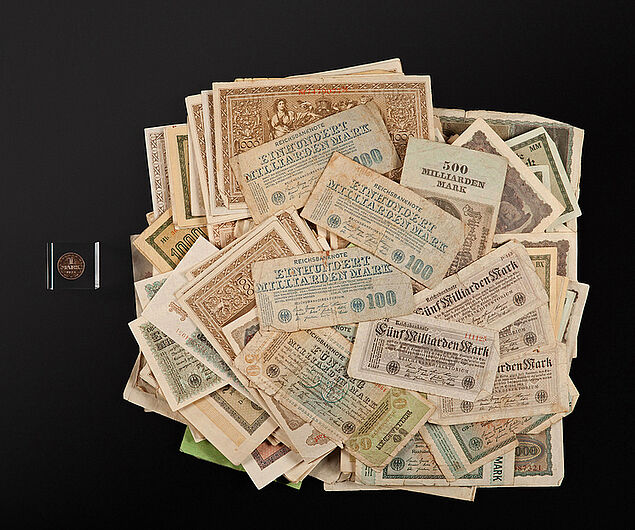 Banknoten aus der Zeit der Hyperinflation, 1923.