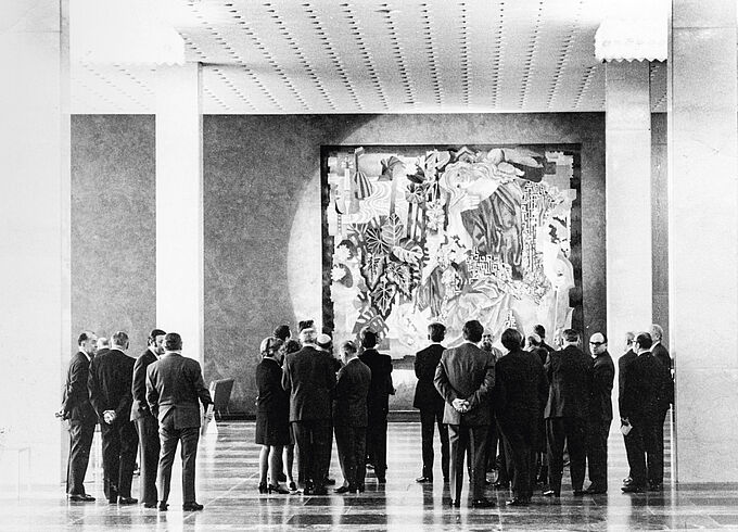 Unveiling of Hermann Kaspar’s Lady Musica in the Meistersingerhalle in Nuremberg, 12 January 1970 © Stadtarchiv Nürnberg, E 55 Nr. 176