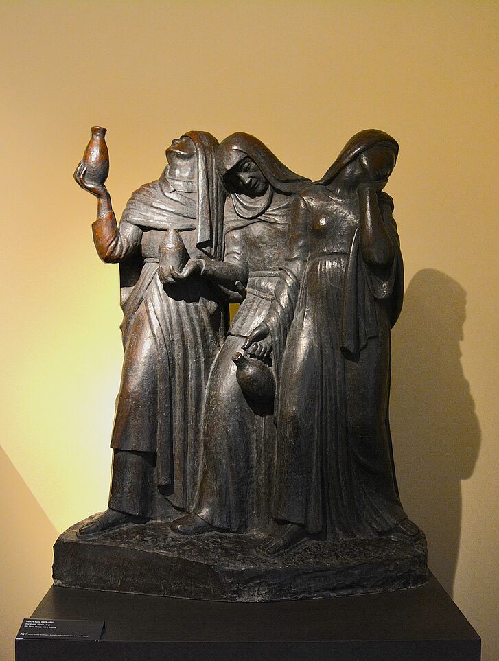 Henryk Kuna, Three Marys, 1934, bronze, Muzeum Narodowe w Warszawie (National Museum in Warsaw), Warsaw © Muzeum Narodowe w Warszawie Henryk Kuna, Three Marys, 1934, bronze, Muzeum Narodowe w Warszawie (National Museum in Warsaw), Warsaw © Muzeum Narodowe w Warszawie