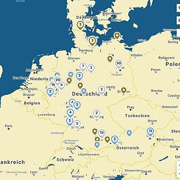 Karte mit Standorten von Werken „gottbegnadeter“ Künstler im öffentlichen Raum in Deutschland und Österreich .