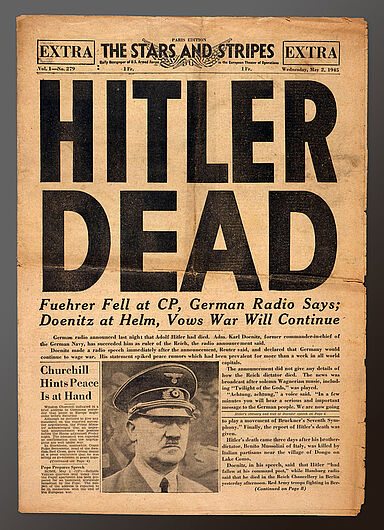 Extraausgabe der US-Soldatenzeitung „The Stars and Stripes“ zum Tod Hitlers, 2. Mai 1945. (Inv.Nr. Do2 90/557)