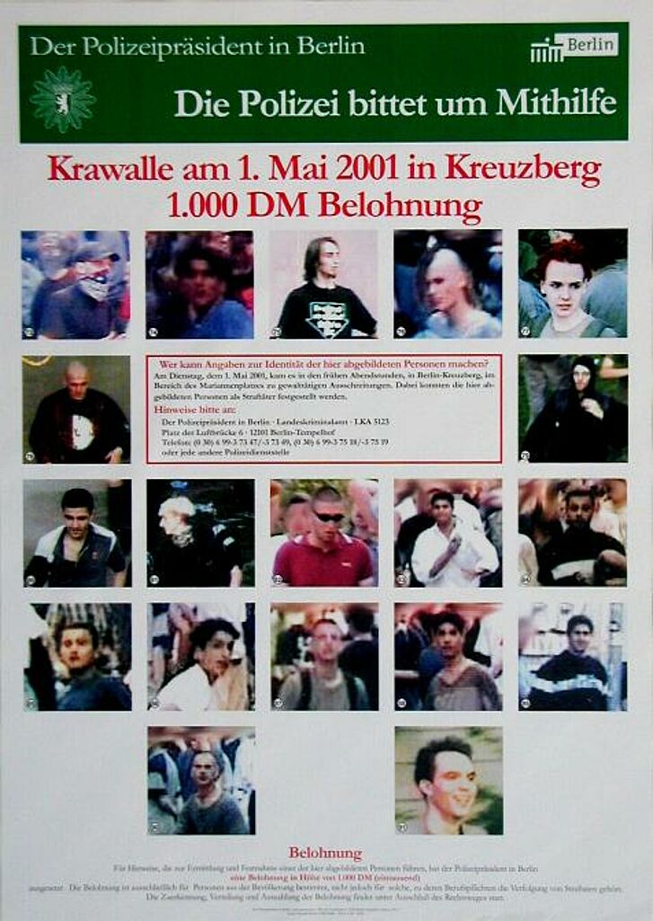 Fahndungsplakat mit Fotos von den gesuchten Tätern.