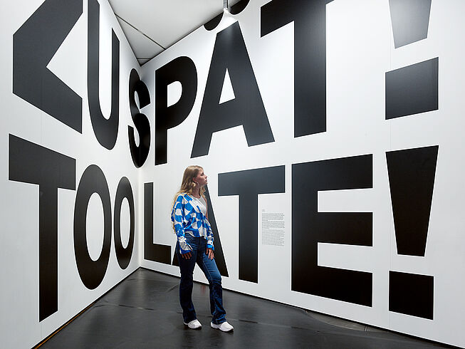 Ausstellungsansicht „Roads not Taken. Oder: Es hätte auch anders kommen können“ Ausstellungsansicht „Roads not Taken. Oder: Es hätte auch anders kommen können“