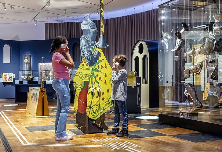 Ausstellungsansicht „Rein ins Gemälde! Eine Zeitreise für Kinder” 