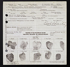 Identification Card for the Imprisonment of Karl Dönitz by the British Occupying Forces with Signature and Fingerprints (Sheet from the Prisoner Register), May 23, 1945. Identification Card for the Imprisonment of Karl Dönitz by the British Occupying Forces with Signature and Fingerprints (Sheet from the Prisoner Register), May 23, 1945. (Inv.Nr. Do2 95/1440)