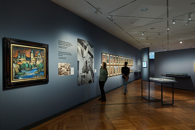 In der Ausstellung „Die Liste der ‚Gottbegnadeten‘. Künstler des Nationalsozialismus in der Bundesrepublik“ © DHM/Yves Sucksdorff