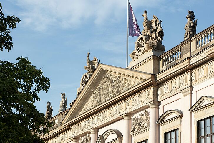 Zeughaus, sculpture group roof facade and flag