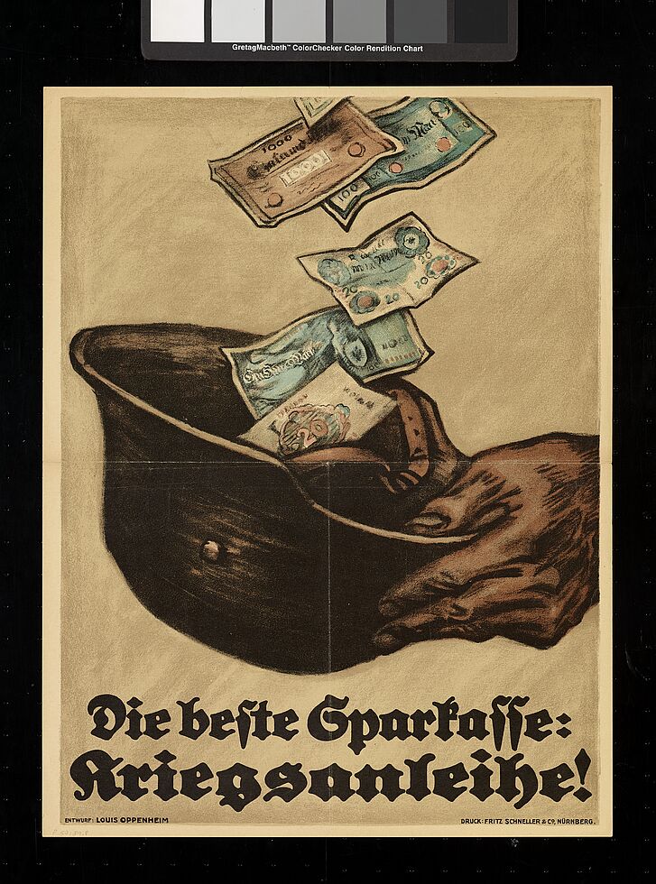 Plakat zur Kriegsanleihe mit Stahlhelm, in den Geld fällt.