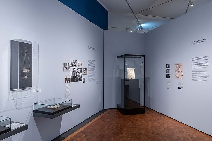 Exhibtion view