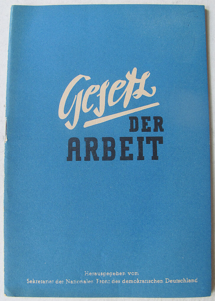 Titelblatt "Gesetz der Arbeit".