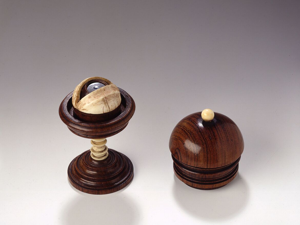 Modell eines menschlichen Auges im Behältnis, Nürnberg, ca. 1700