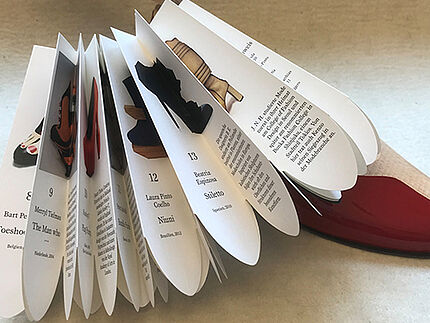 Ein Schuhbuch in der DHM-Bibliothek