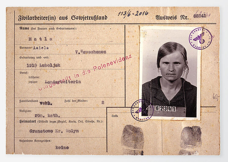 Karteikarte einer „Ostarbeiterin“, 7. August 1943. Karteikarte einer „Ostarbeiterin“, 7. August 1943. (Inv.Nr. Do2 2000/438)