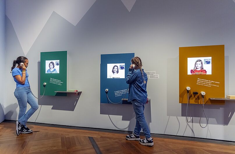 In der Ausstellung „Rein ins Gemälde! Eine Zeitreise für Kinder”