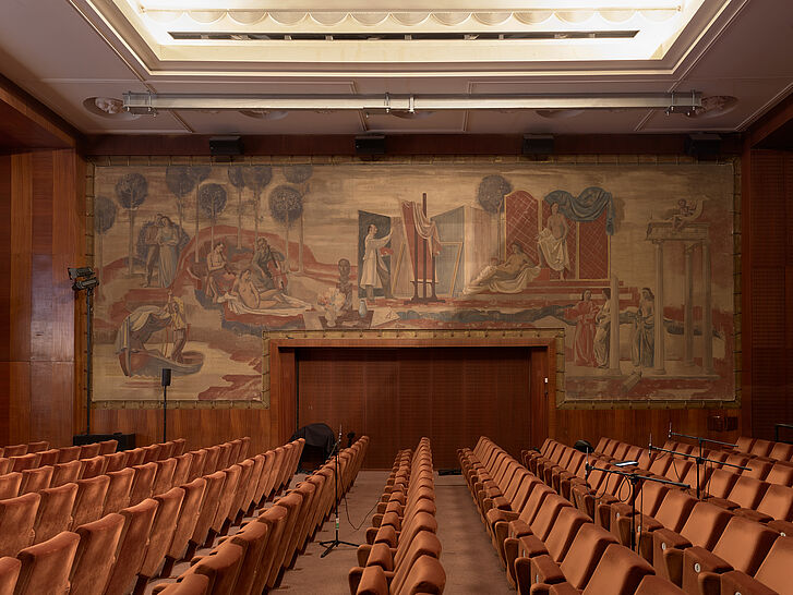 Rudolf Hermann Eisenmenger, Gemälde im Stadtkino im Künstlerhaus in Wien Rudolf Hermann Eisenmenger, painting in the city cinema at the artists