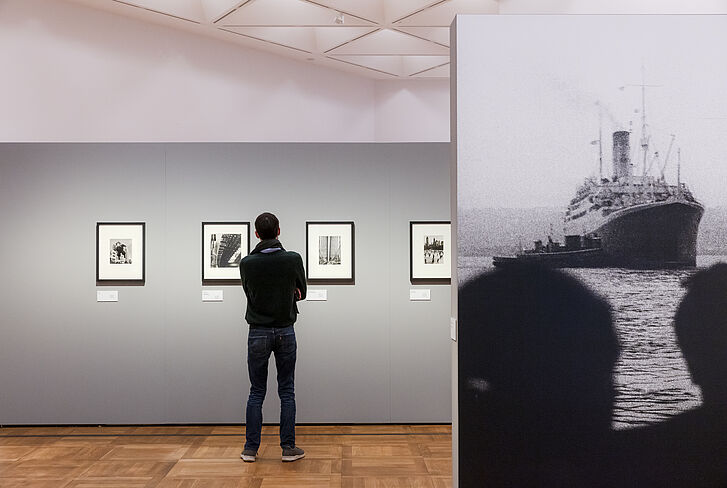 In the exhibition „Report vom Exile – Photgraphs by Fred Stein“ In the exhibition „Report vom Exile – Photgraphs by Fred Stein“