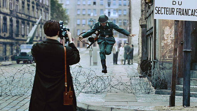 DER SPRUNG – 1961 (Standfoto), 2020 © Boris Hars-Tschachotin DER SPRUNG – 1961 (Standfoto), 2020 © Boris Hars-Tschachotin