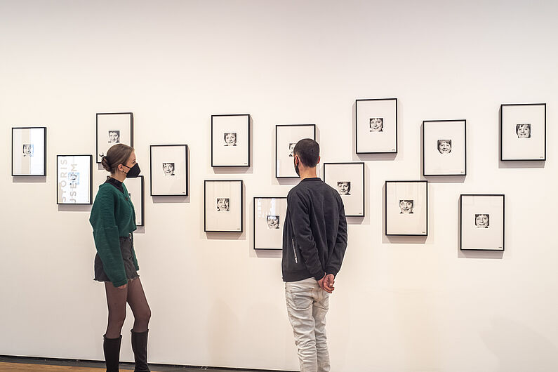 In the exhibition “Herlinde Koelbl. Angela Merkel Portraits 1991 – 2021” © DHM/Mathias Völzke