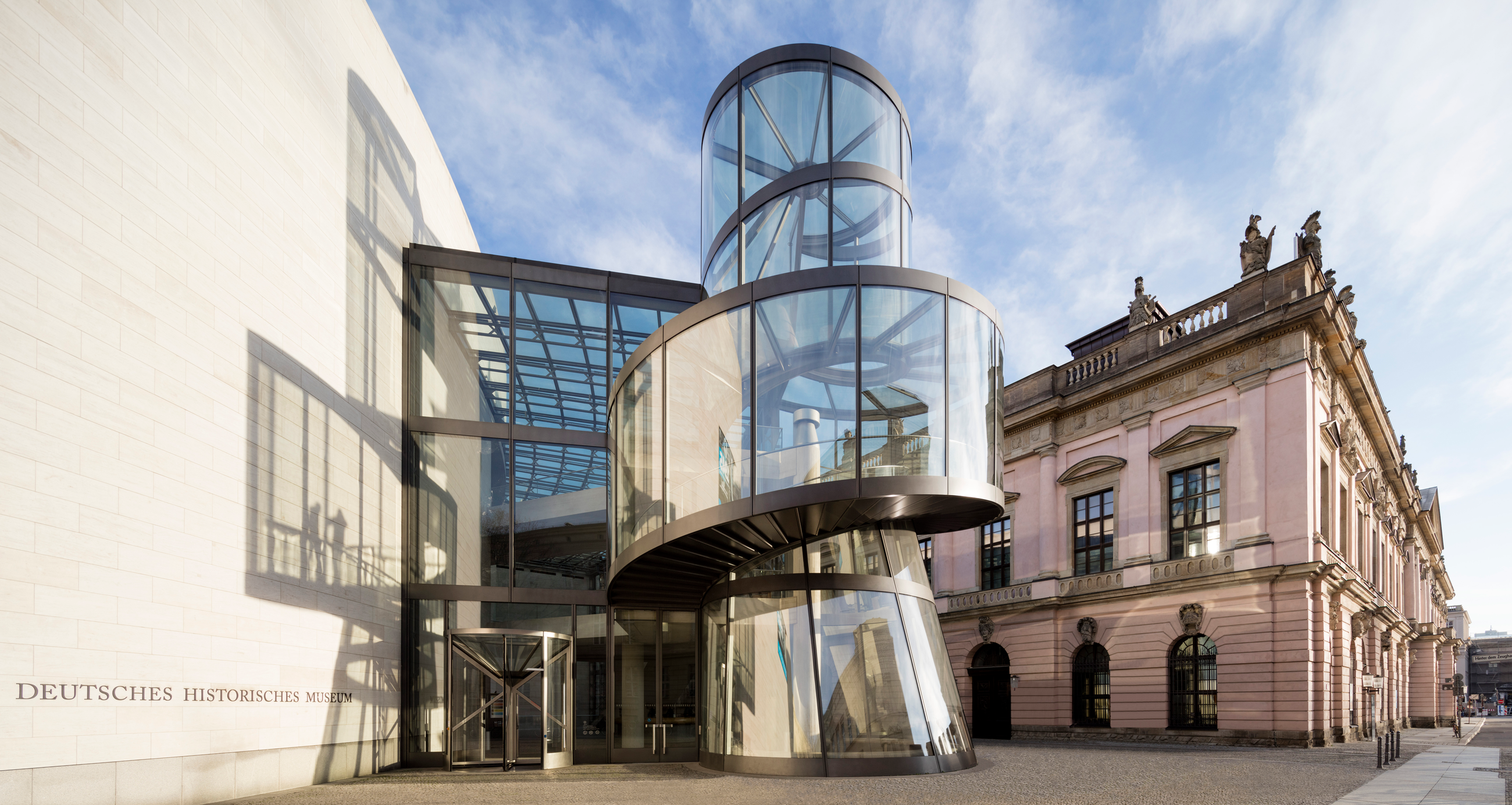 Foto von Pei-Bau und Zeughaus