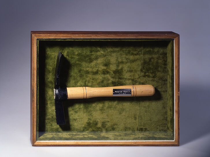 Ein Hammer.