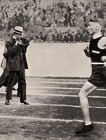 Fotografen am Zieleinlauf, 1922 © ullstein bild