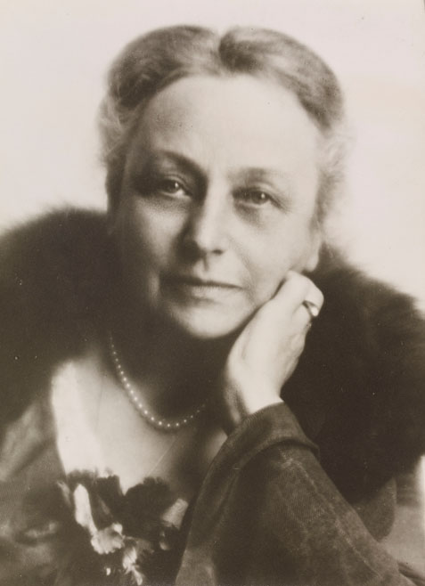 Marie von Mendelssohn, geb. Westphal (1867–1957), letzte Besitzerin und Verkäuferin des Gemäldes Borussia, o. O., um 1925/1935, späterer Abzug, Barytpapier, Berlin © Privatbesitz