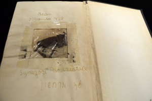 Marianne's Prayer Book with the Torah Scroll 2