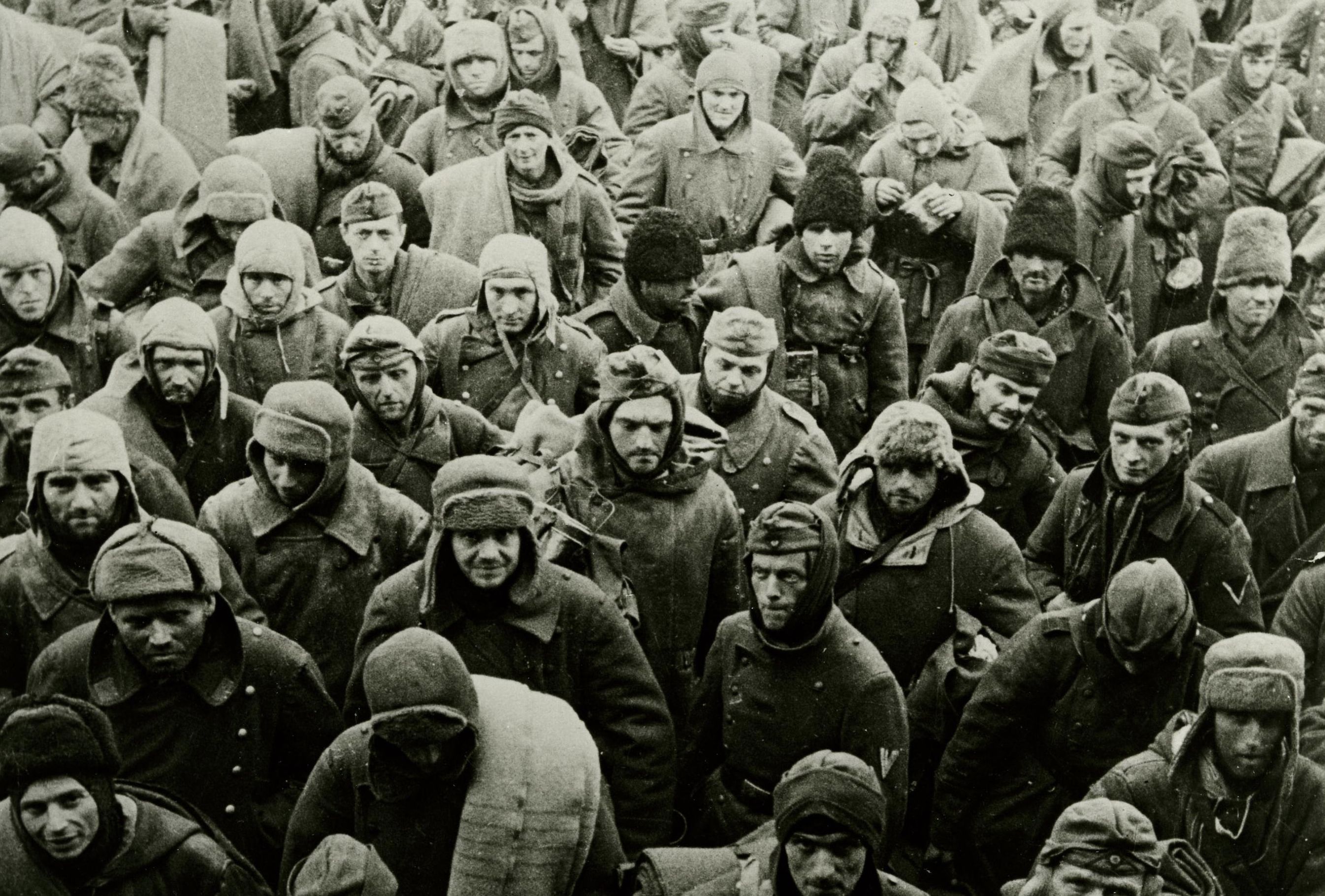 Южный окружение. Плен Генерала Паулюса. Пленение Паулюса в Сталинграде. Сталинградская битва пленение Паулюса. Сталинградская битва окружение армии Паулюса.